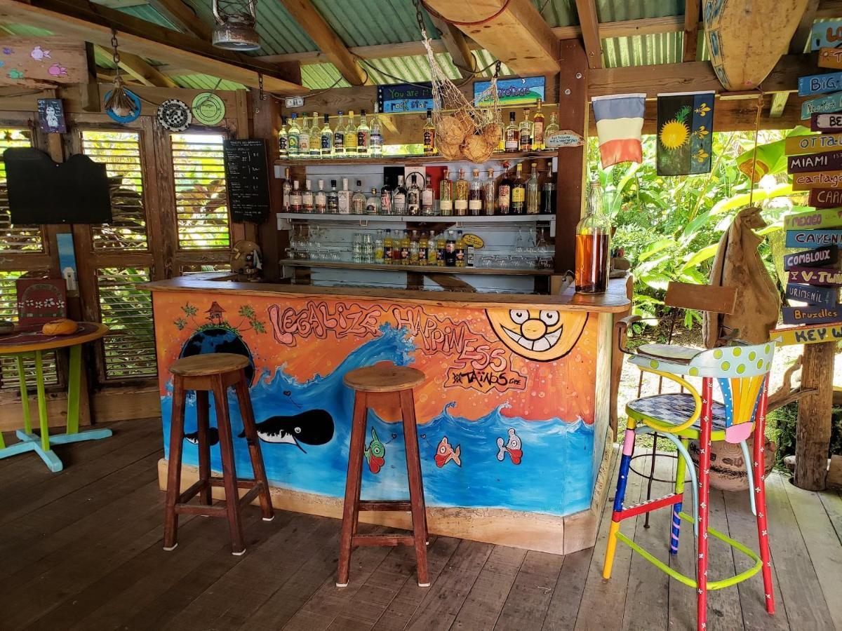 Les Bananes Vertes Ecolodges Saint-Claude Exteriör bild
