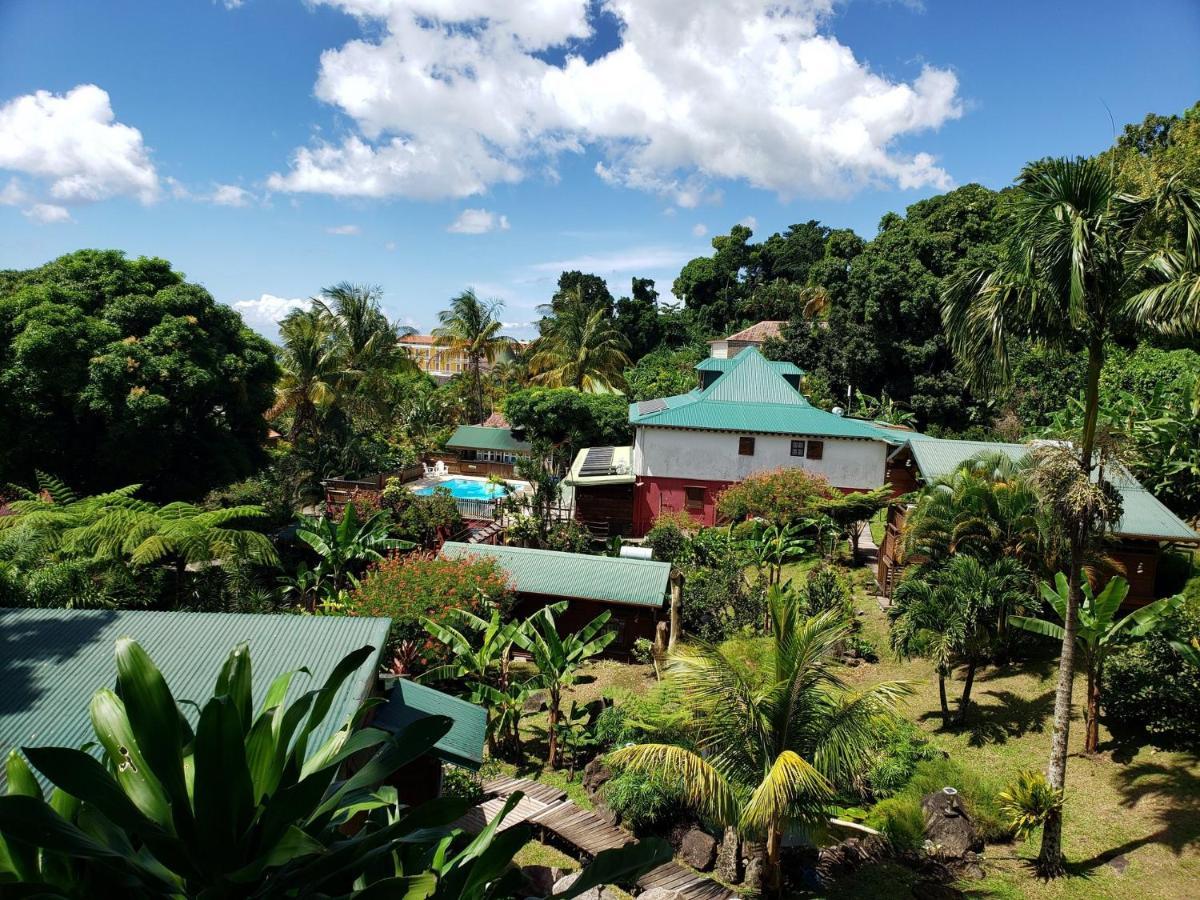 Les Bananes Vertes Ecolodges Saint-Claude Exteriör bild