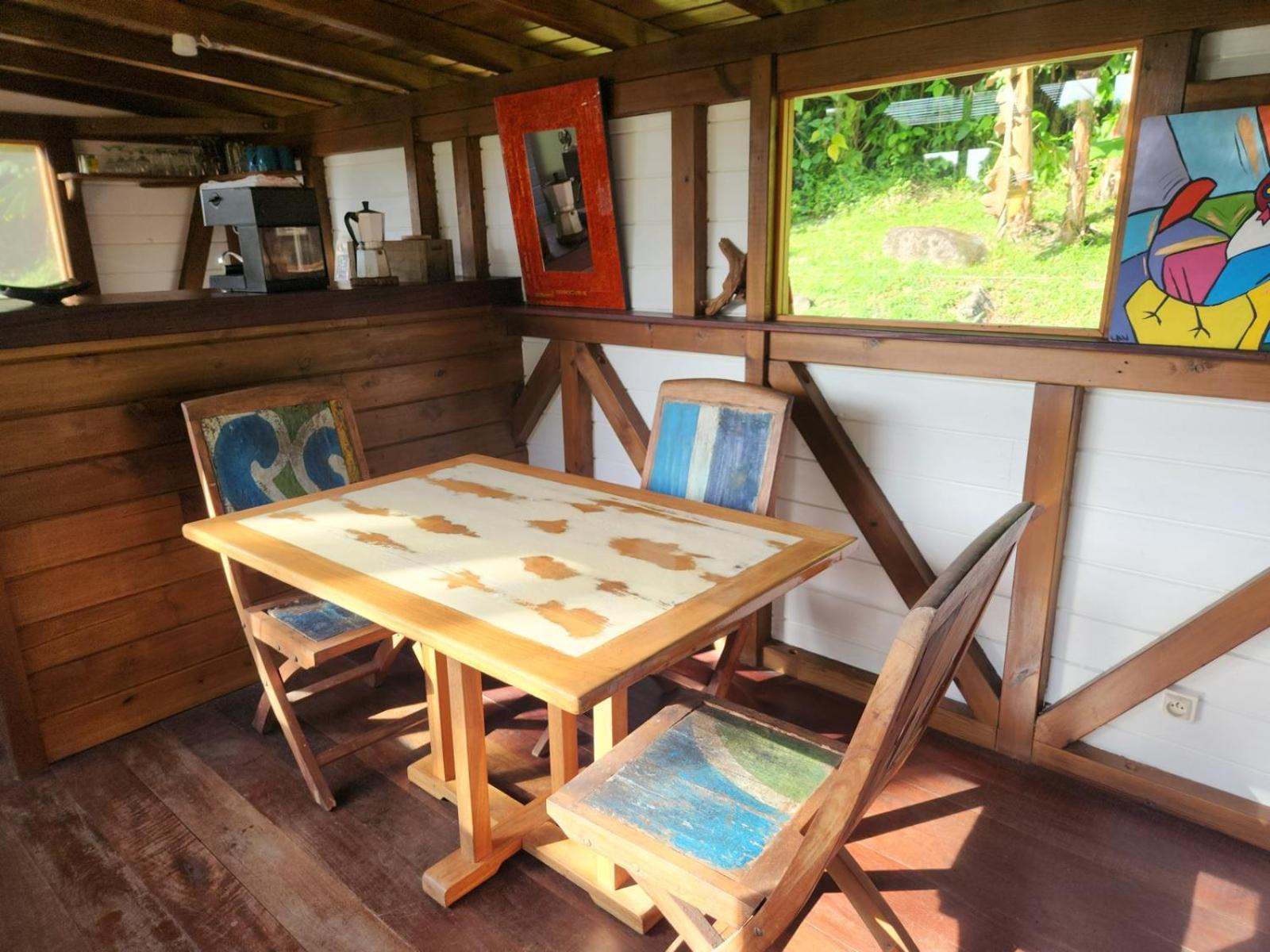 Les Bananes Vertes Ecolodges Saint-Claude Exteriör bild